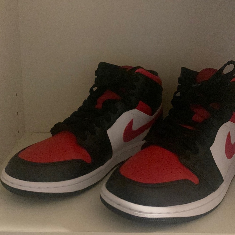 Brand new jordan 1 mids